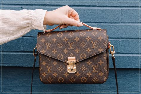 how to tell if its fake louis vuitton|how to authenticate Louis Vuitton.